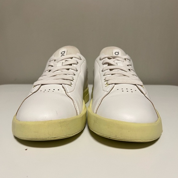 On Cloud The Roger Advantage Womens US 8 White Athletic Leather Shoes Sneakers - Picture 2 of 12